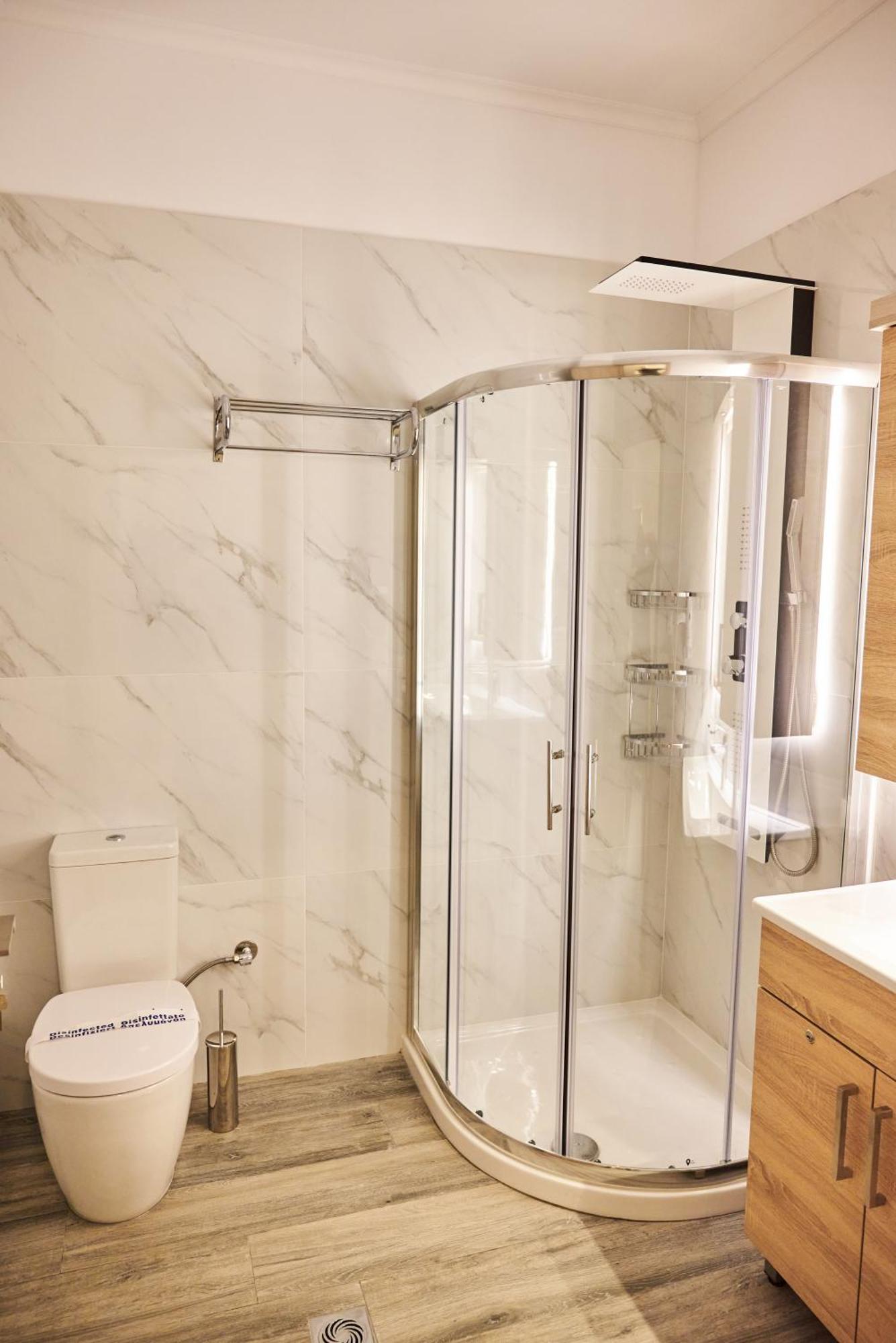 Famissi Suites 1 カランバカ エクステリア 写真
