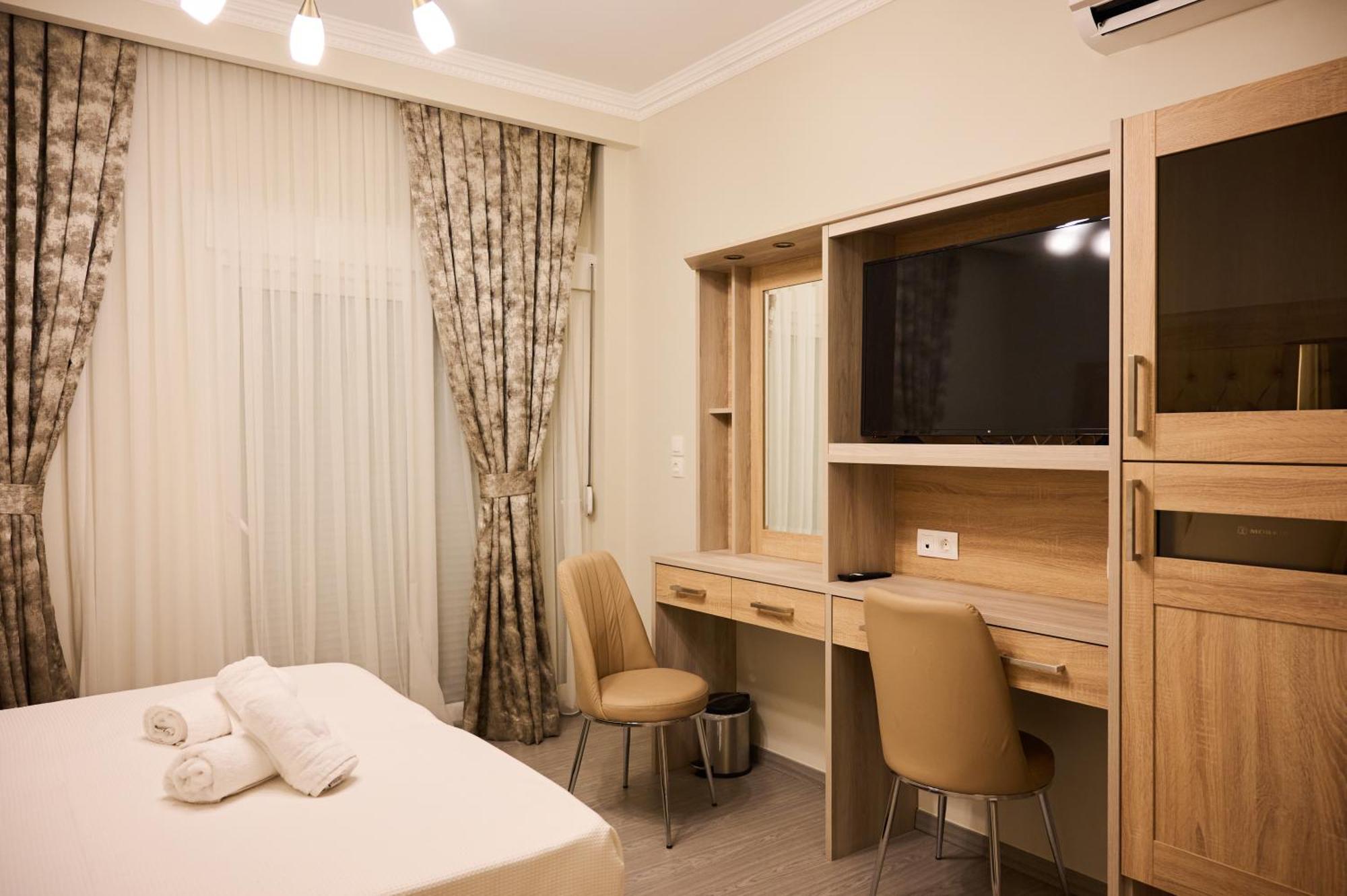 Famissi Suites 1 カランバカ エクステリア 写真