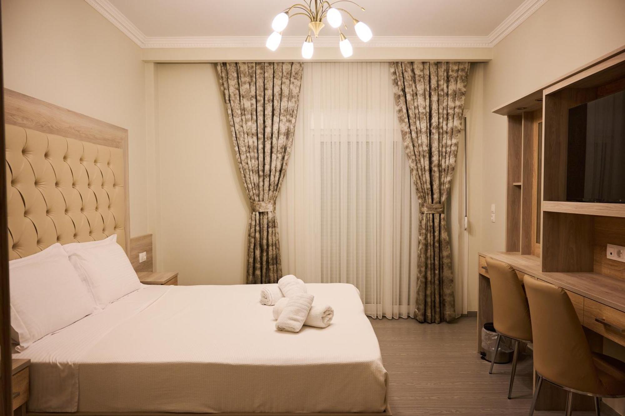 Famissi Suites 1 カランバカ エクステリア 写真