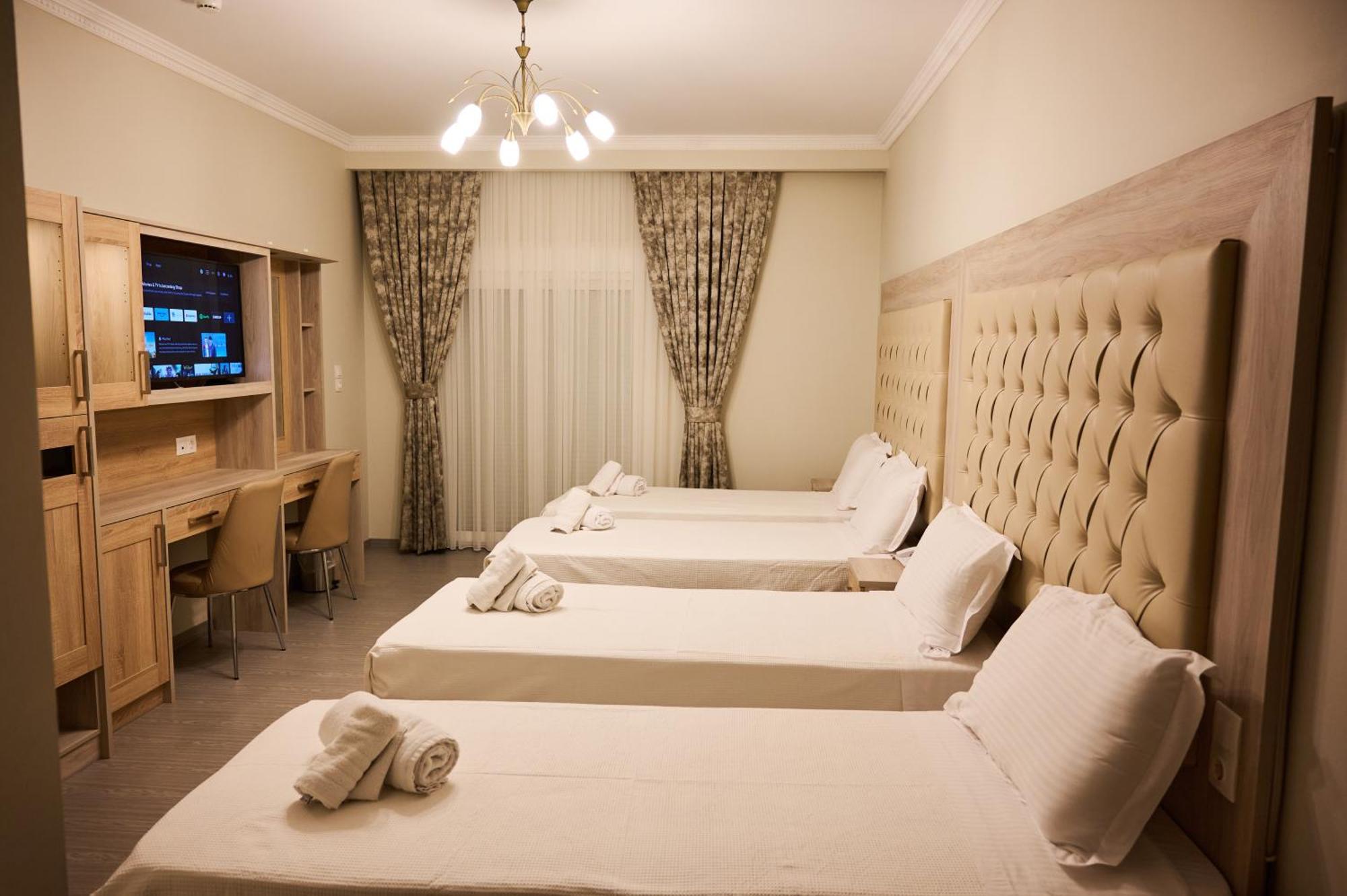 Famissi Suites 1 カランバカ エクステリア 写真