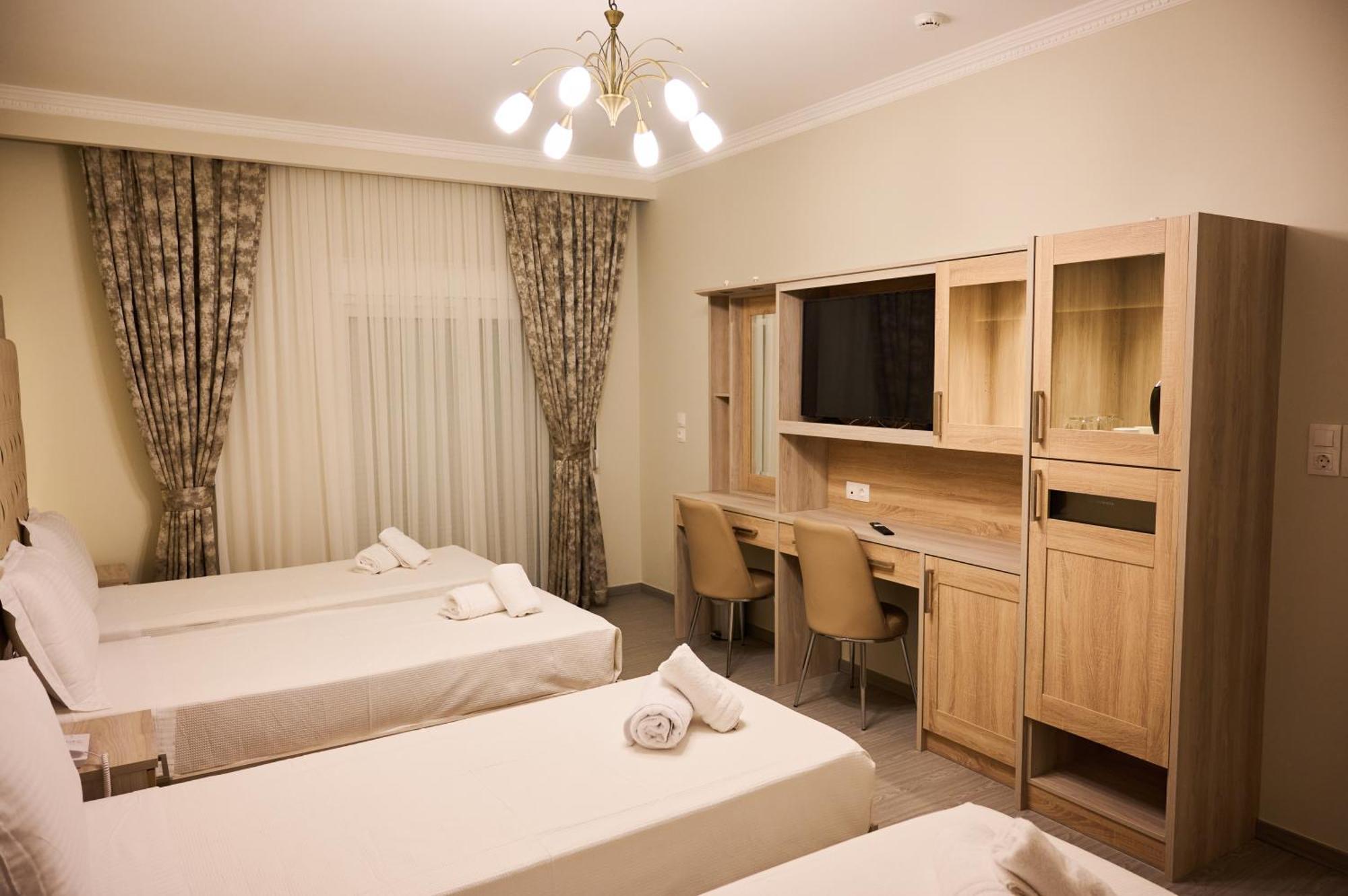 Famissi Suites 1 カランバカ エクステリア 写真