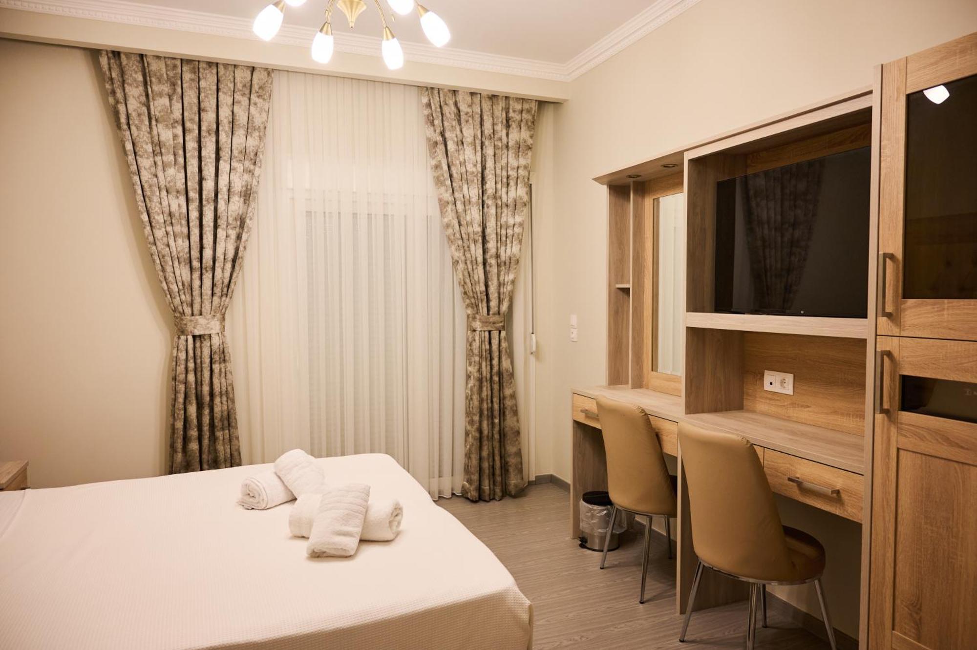 Famissi Suites 1 カランバカ エクステリア 写真