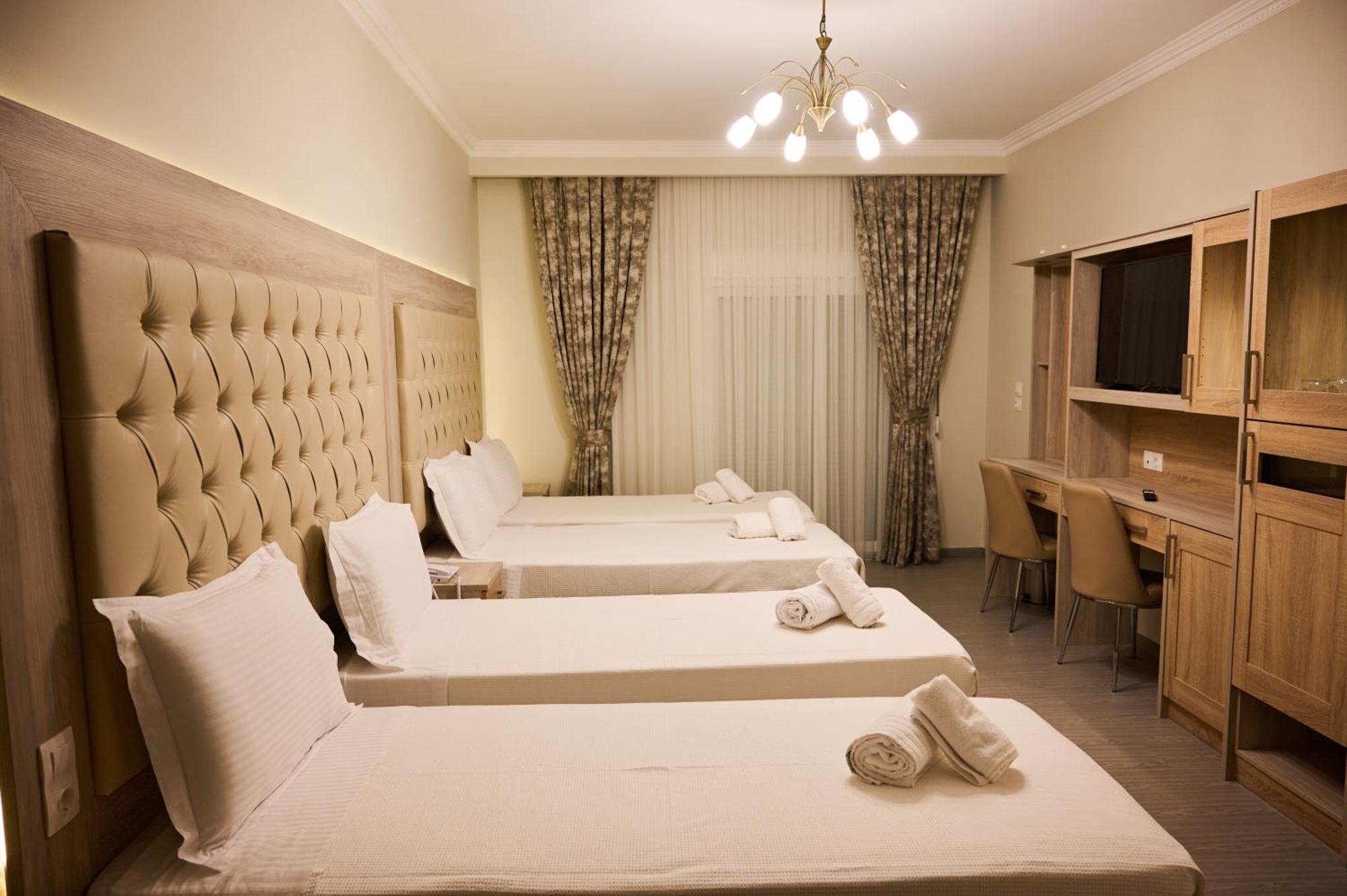 Famissi Suites 1 カランバカ エクステリア 写真